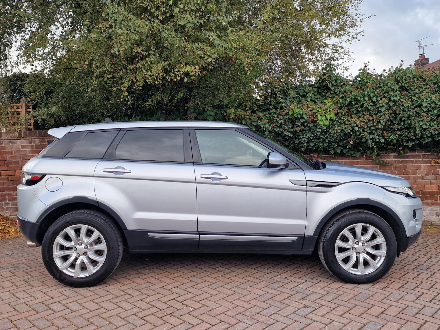 Used Land Rover Range Rover Evoque 2015 for sale - 76392077: Photo 7