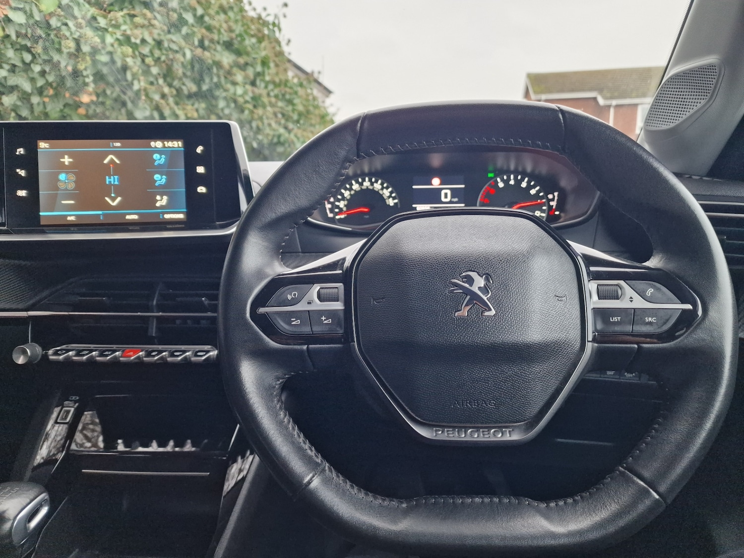 Used Peugeot 208 2020 for sale - 77034018: Photo 21