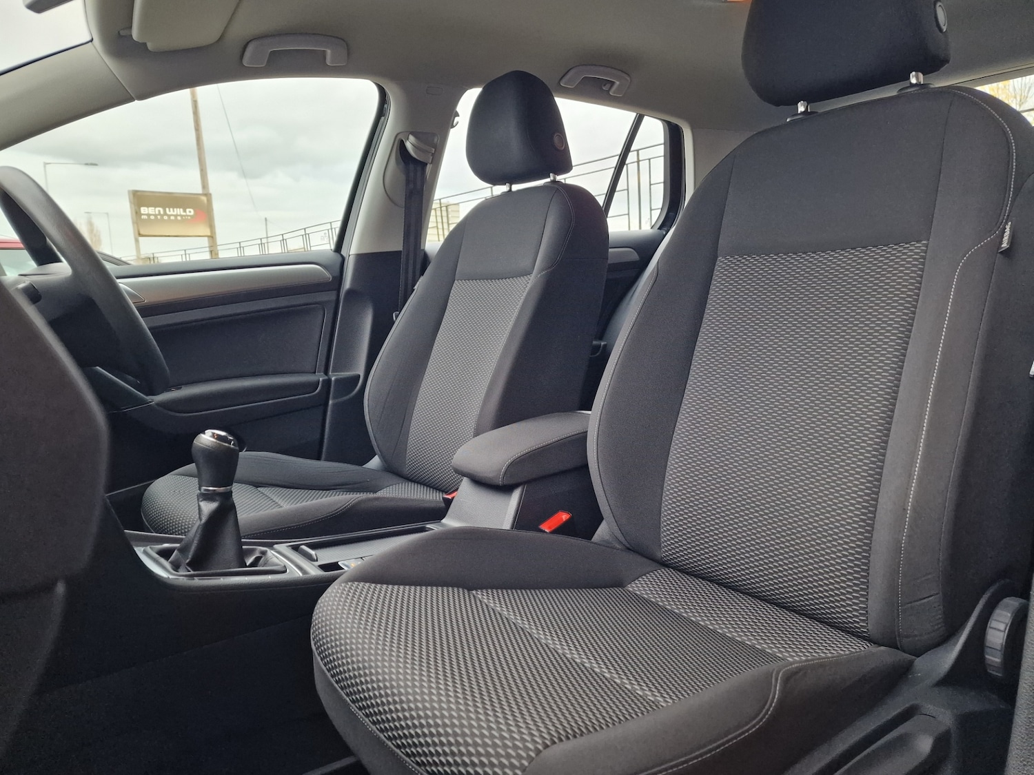 Used Volkswagen Golf 2017 for sale - 76603853: Photo 15