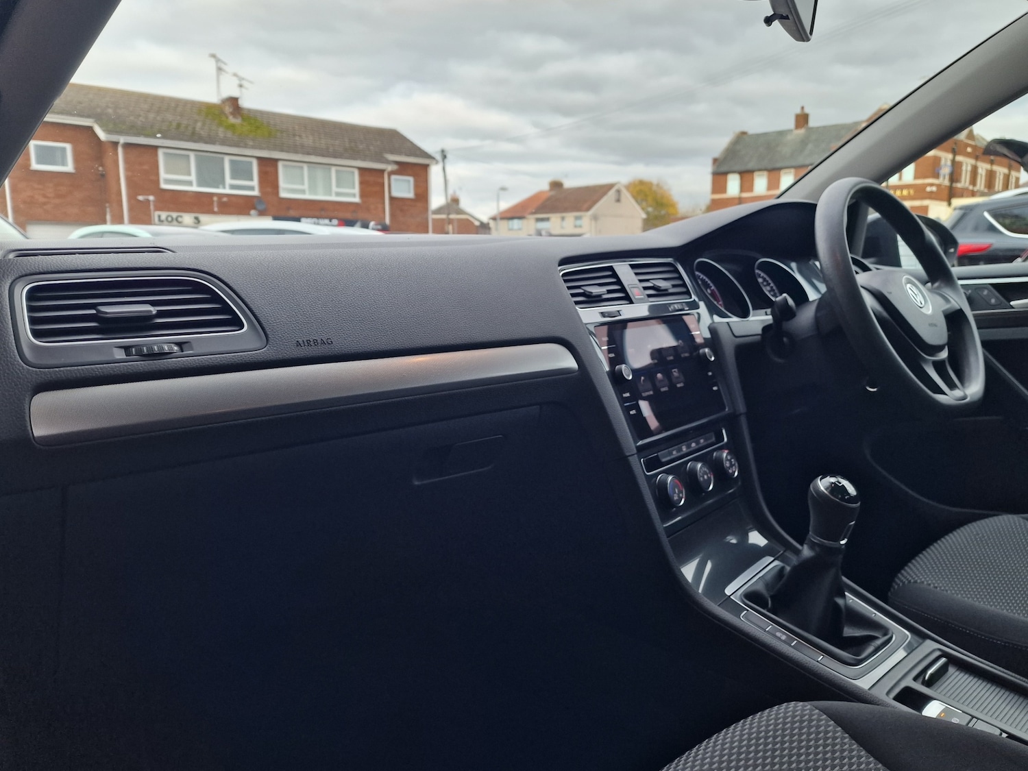 Used Volkswagen Golf 2017 for sale - 76603853: Photo 16