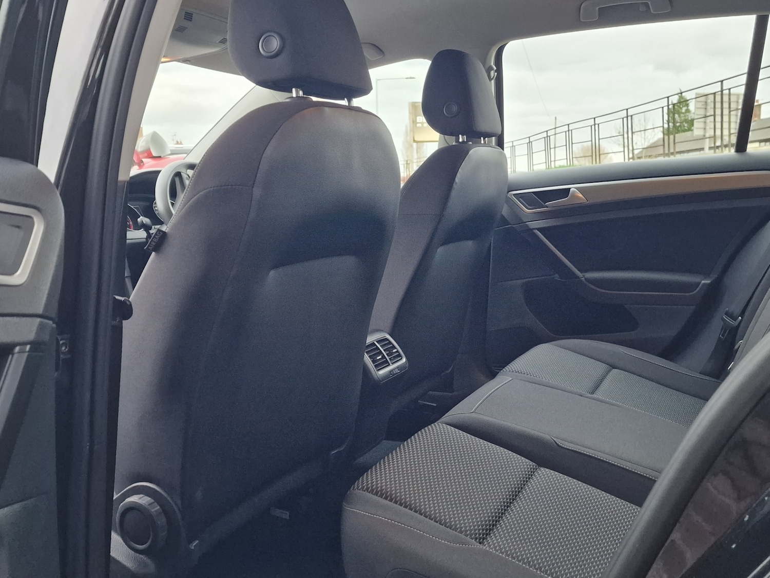 Used Volkswagen Golf 2017 for sale - 76603853: Photo 29