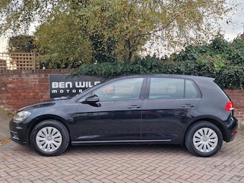 Used Volkswagen Golf 2017 for sale - 76603853: Photo