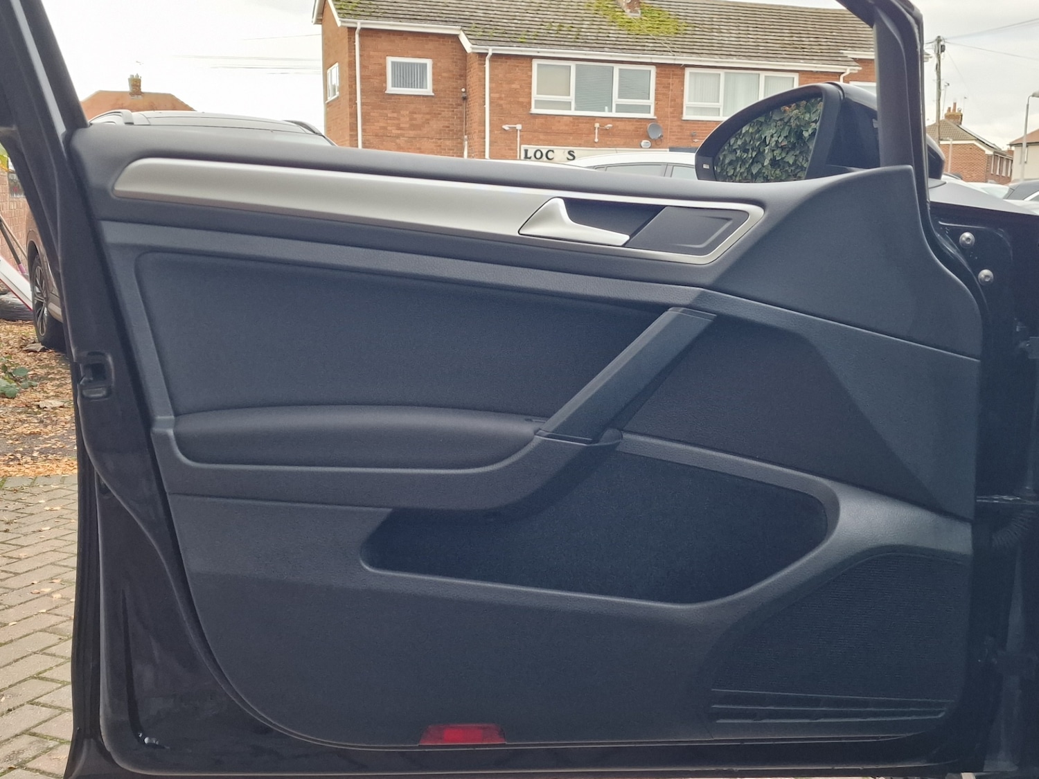 Used Volkswagen Golf 2017 for sale - 76603853: Photo 31