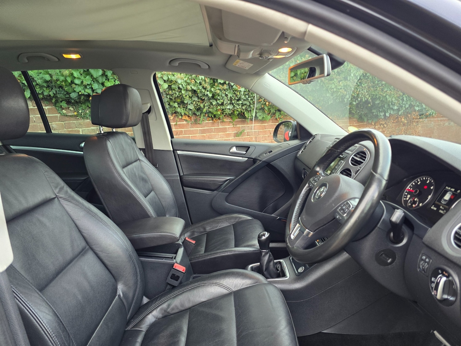 Used Volkswagen Tiguan 2014 for sale - 76859901: Photo 13