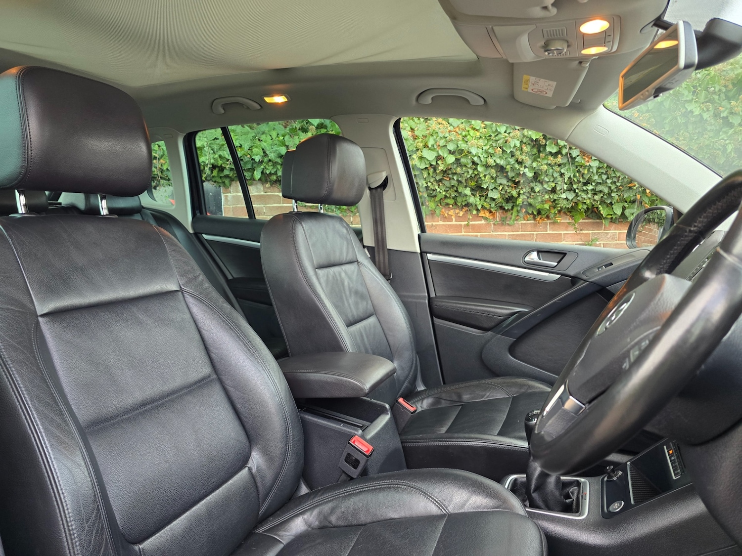 Used Volkswagen Tiguan 2014 for sale - 76859901: Photo 14