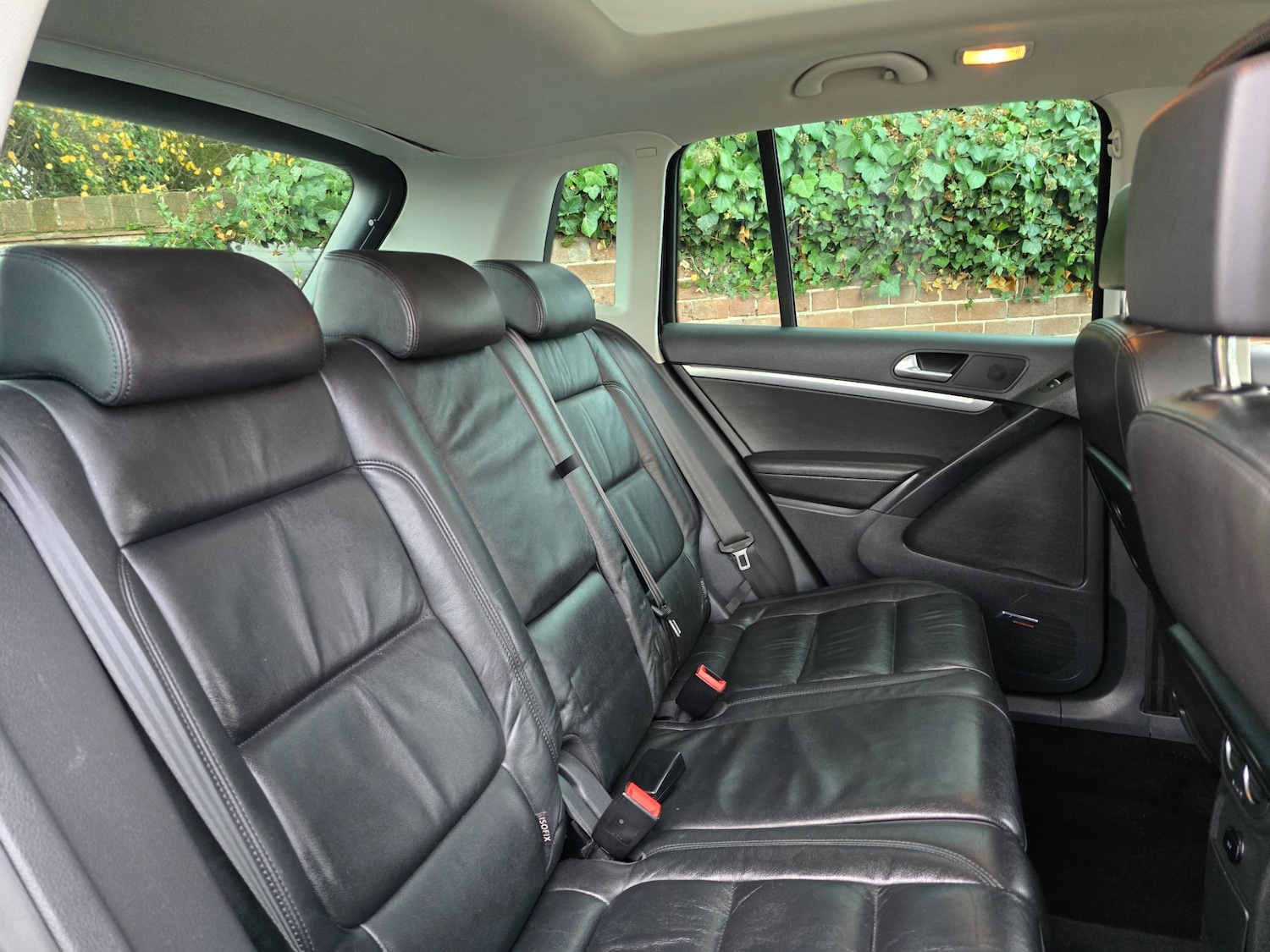 Used Volkswagen Tiguan 2014 for sale - 76859901: Photo 16