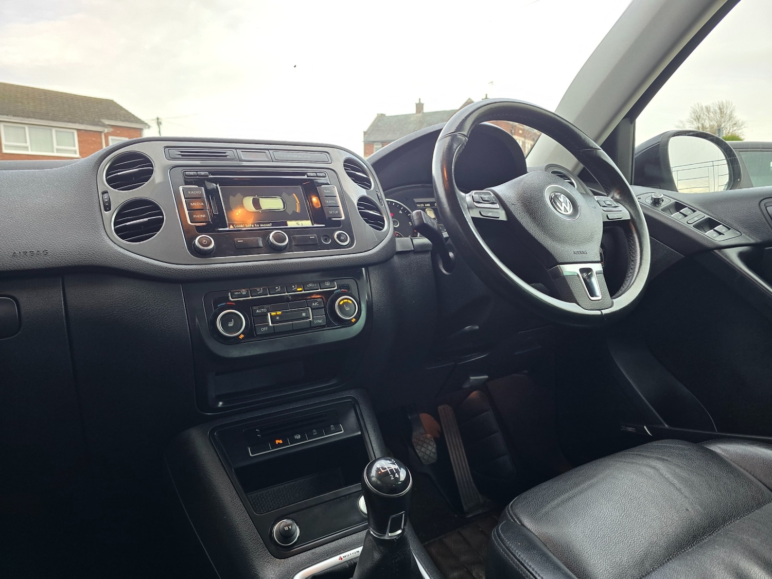 Used Volkswagen Tiguan 2014 for sale - 76859901: Photo 21