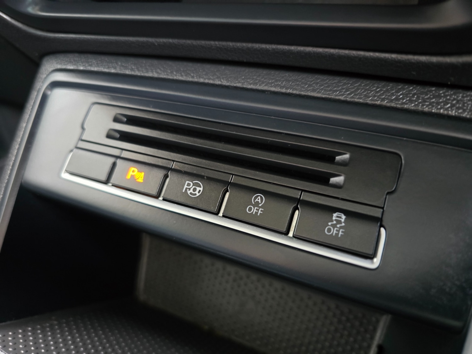 Used Volkswagen Tiguan 2014 for sale - 76859901: Photo 27