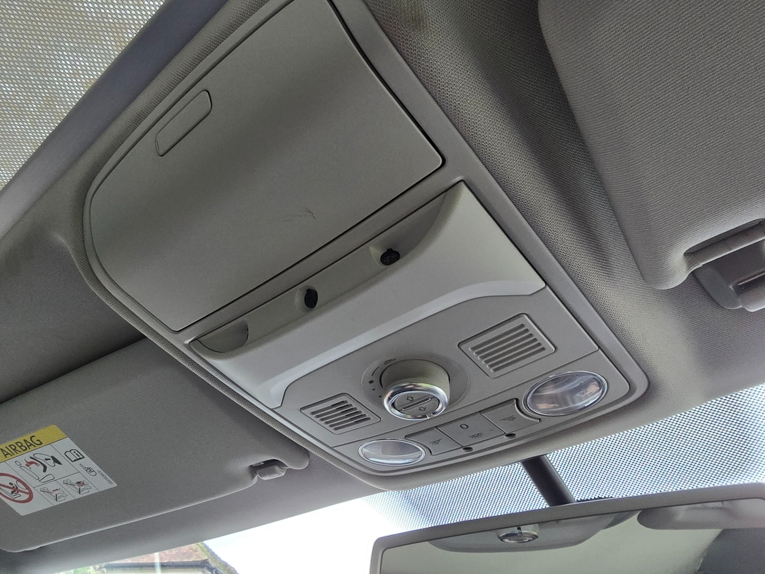 Used Volkswagen Tiguan 2014 for sale - 76859901: Photo 31