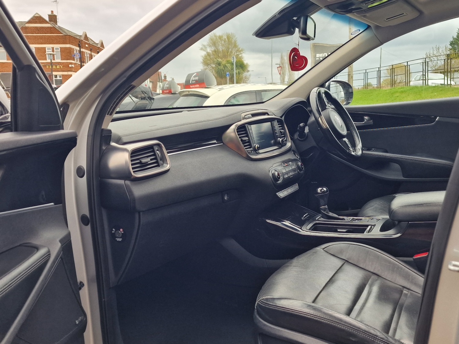 Used Kia Sorento 2015 for sale - 78162554: Photo 33