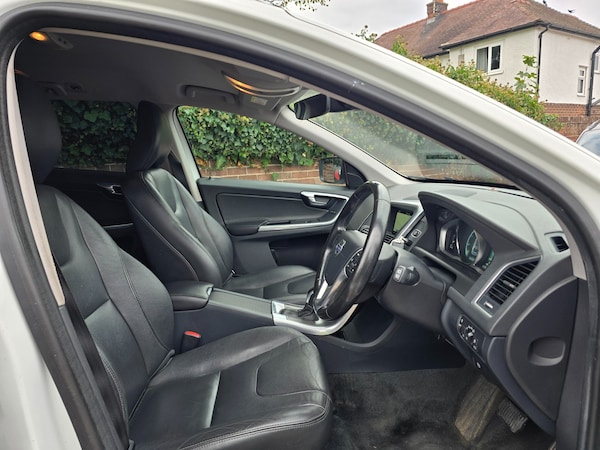 Used Volvo XC60 2015 for sale - 76319430: Photo 13