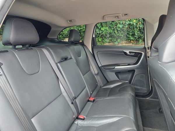 Used Volvo XC60 2015 for sale - 76319430: Photo 16