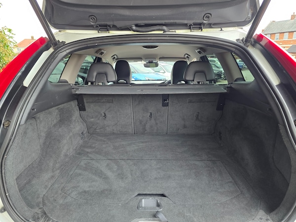 Used Volvo XC60 2015 for sale - 76319430: Photo 17