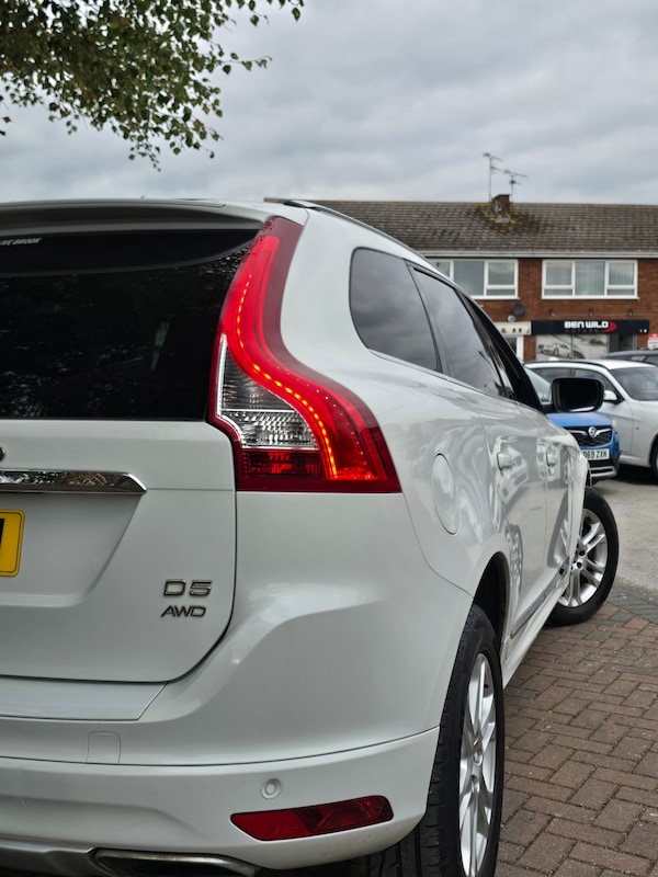 Used Volvo XC60 2015 for sale - 76319430: Photo 7