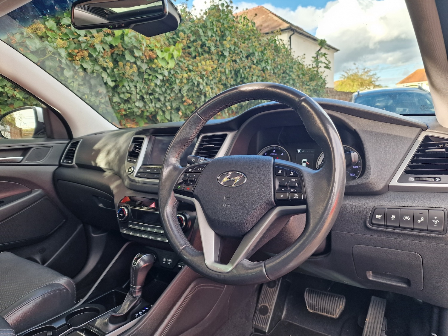 Used Hyundai TUCSON 2017 for sale - 76344351: Photo 11