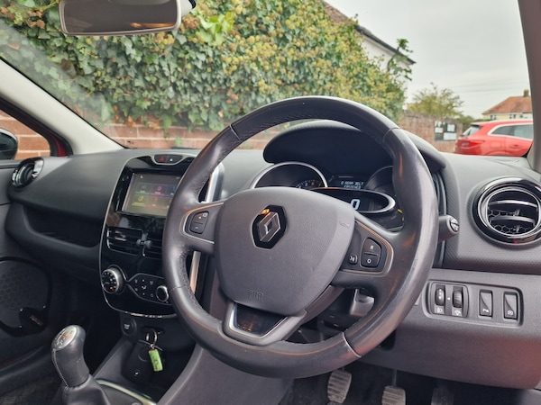 Used Renault Clio 2016 for sale - 76290560: Photo 11