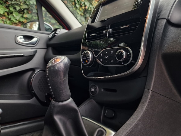 Used Renault Clio 2016 for sale - 76290560: Photo 13
