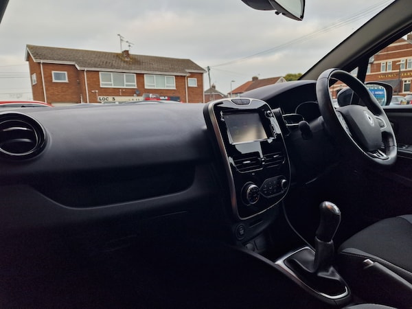 Used Renault Clio 2016 for sale - 76290560: Photo 15