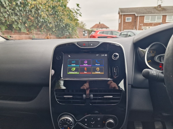 Used Renault Clio 2016 for sale - 76290560: Photo 24