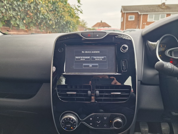 Used Renault Clio 2016 for sale - 76290560: Photo 25