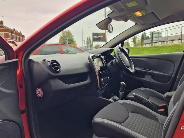 Used Renault Clio 2016 for sale - 76290560: Photo 28