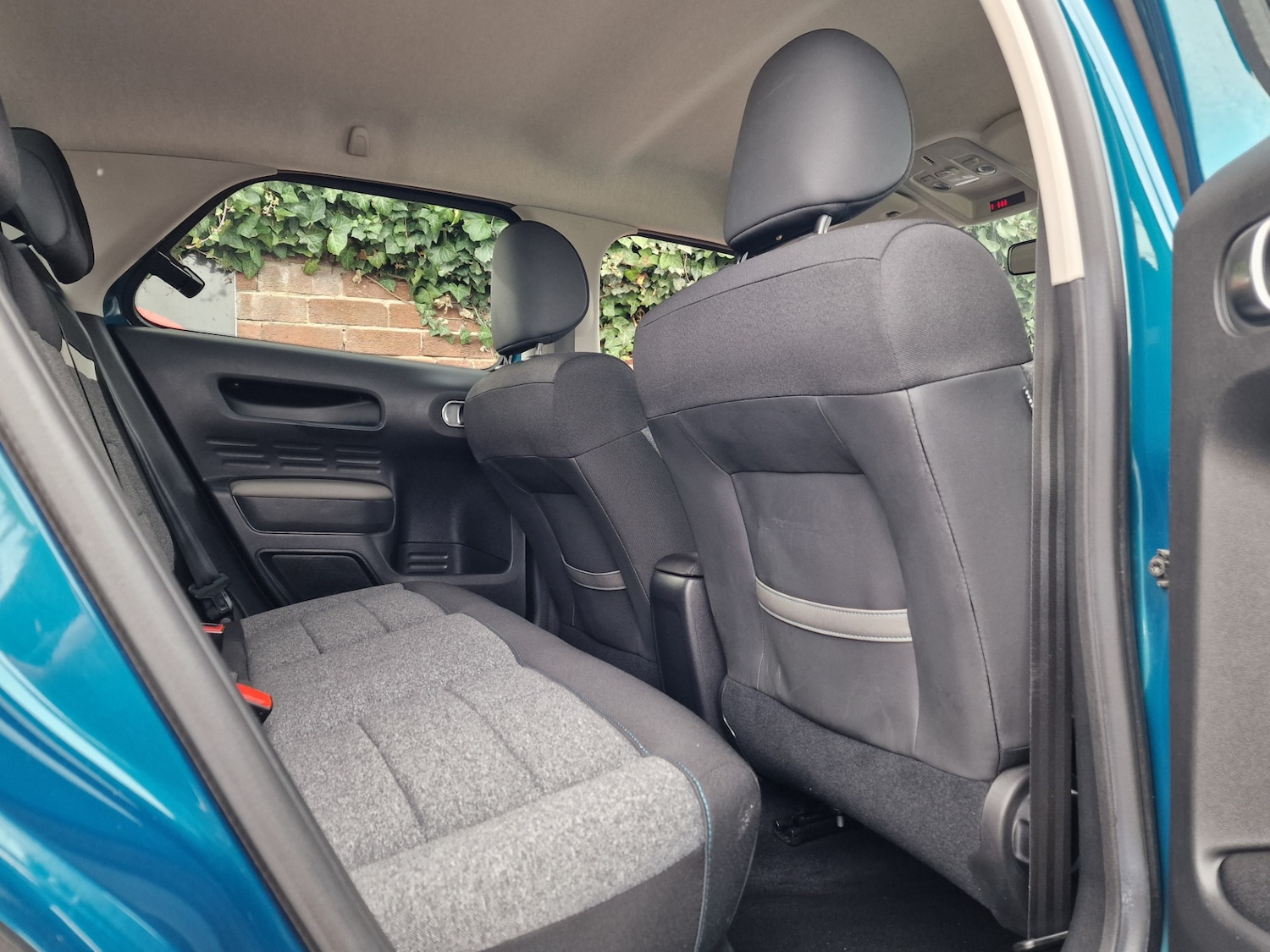 Used Citroen C4 Cactus 2018 for sale - 77998449: Photo 15