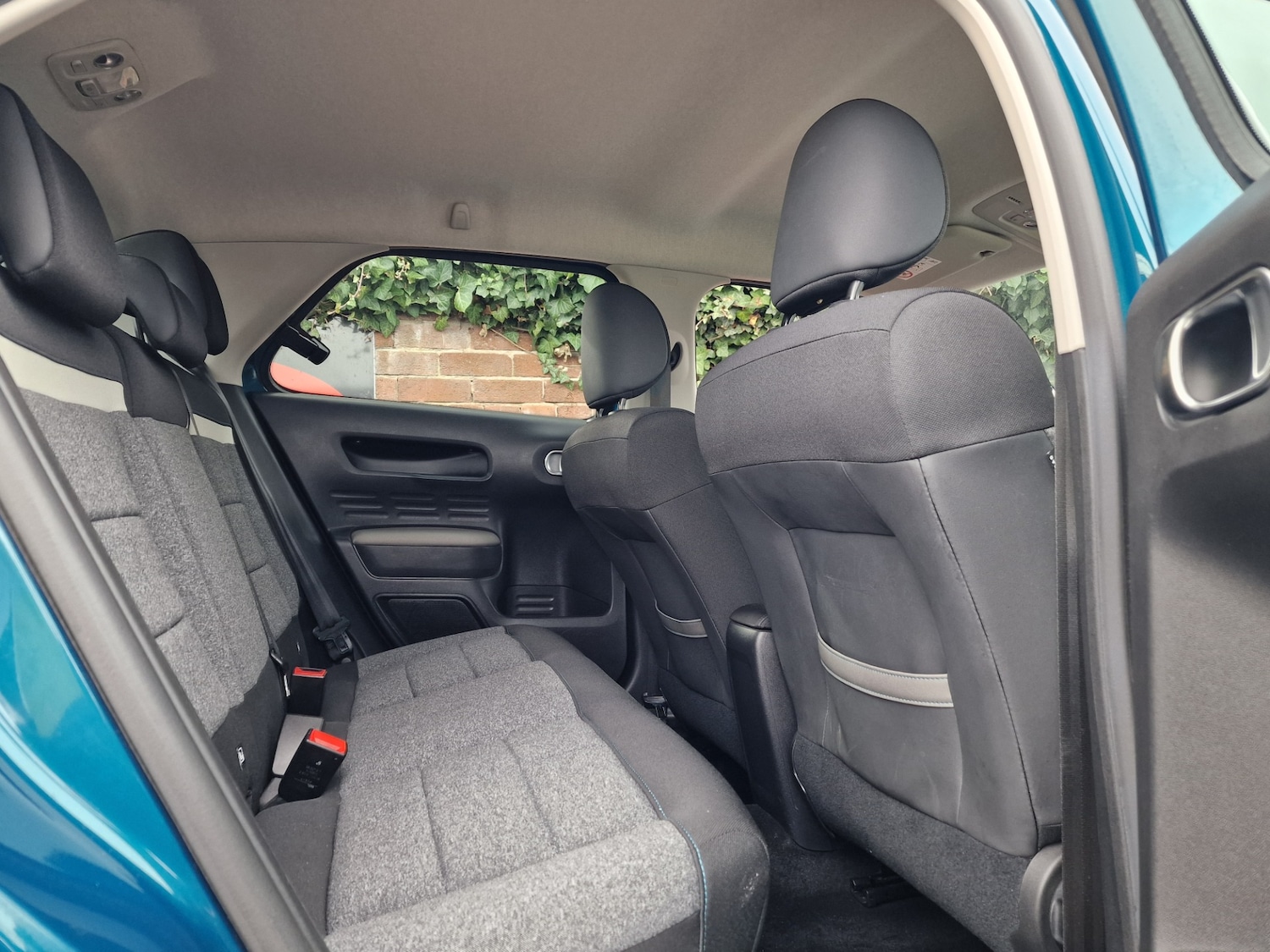 Used Citroen C4 Cactus 2018 for sale - 77998449: Photo 16