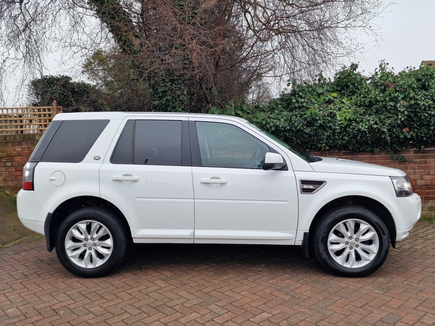 Used Land Rover Freelander 2014 for sale - 77802629: Photo 8