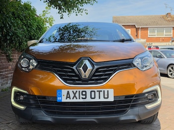 Used Renault Captur 2019 for sale - 79272357: Photo