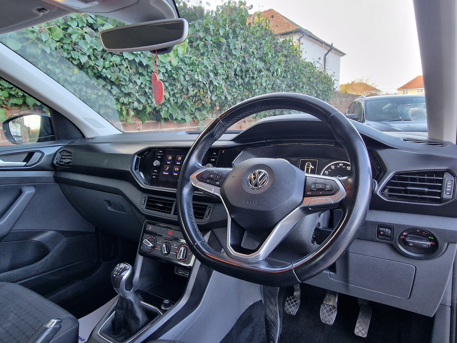Used Volkswagen T-Cross 2019 for sale - 77947106: Photo 11