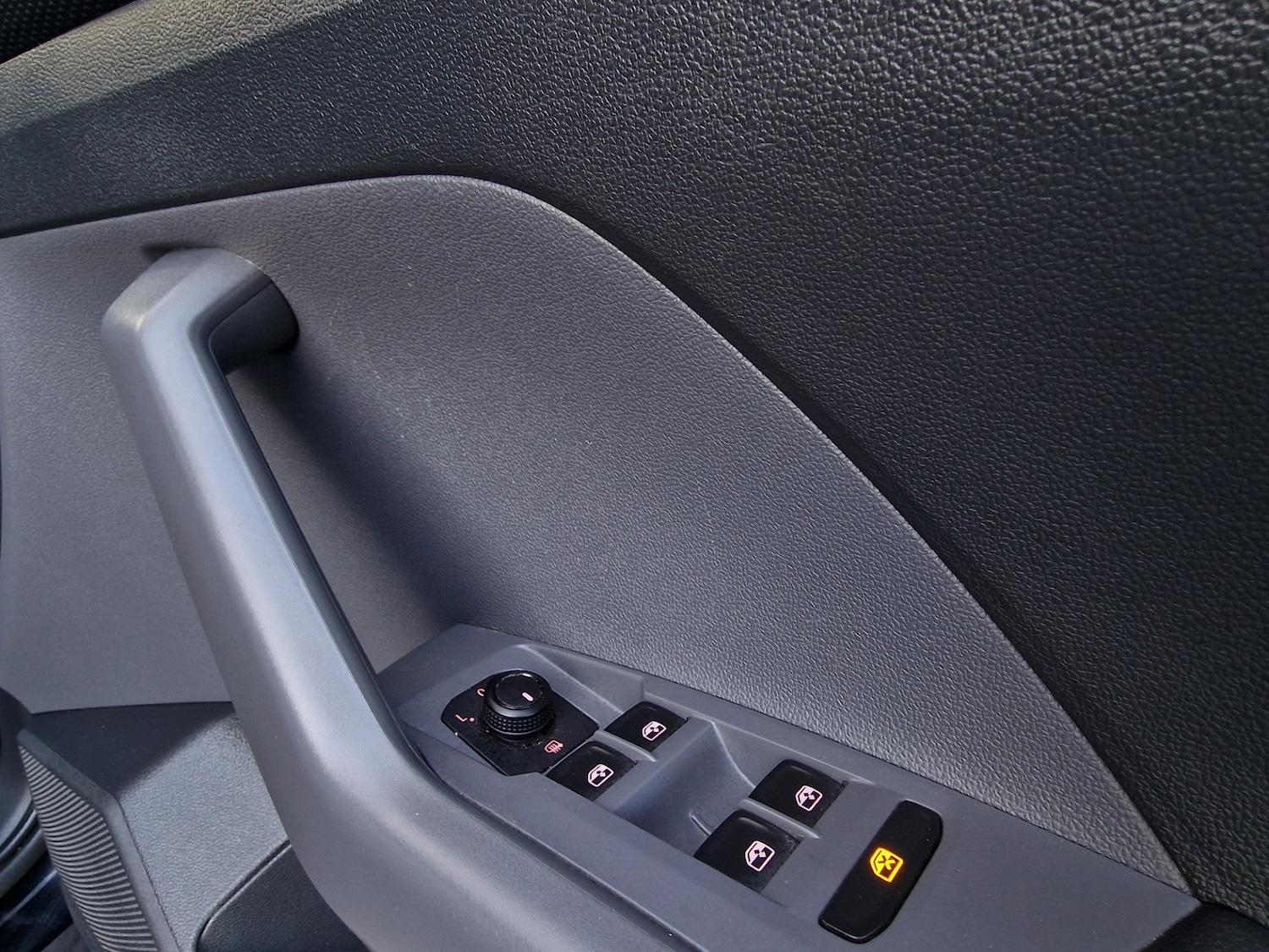 Used Volkswagen T-Cross 2019 for sale - 77947106: Photo 14