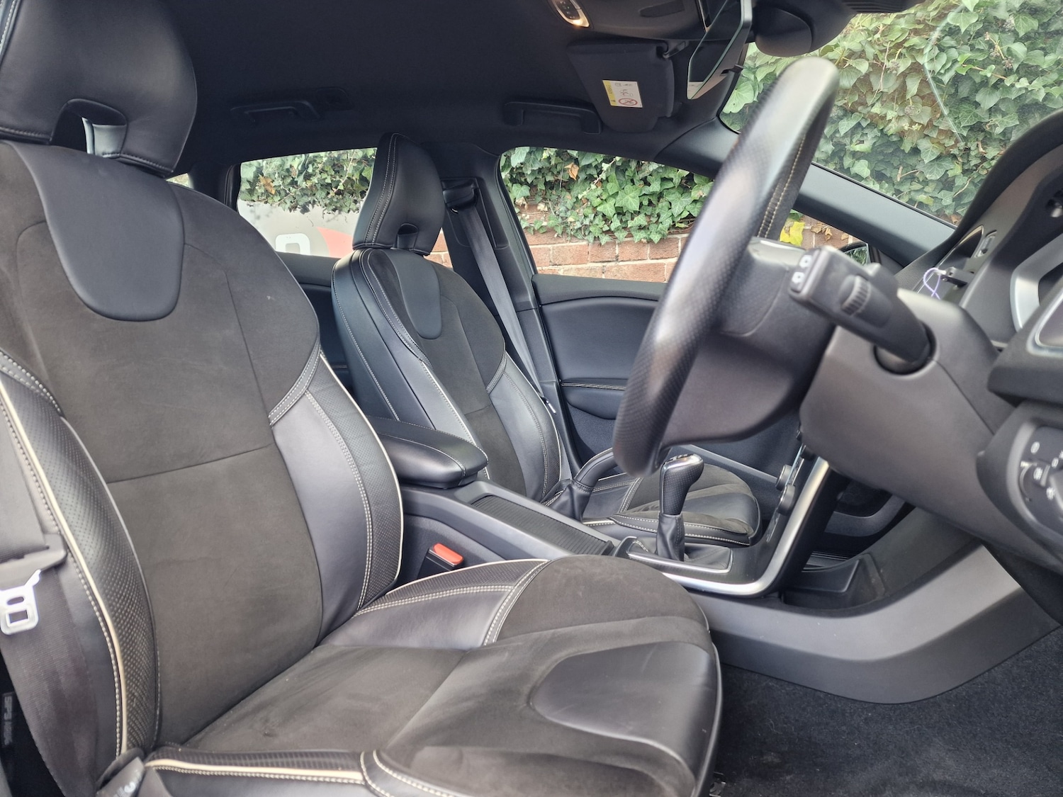 Used Volvo V40 2018 for sale - 78098529: Photo 10