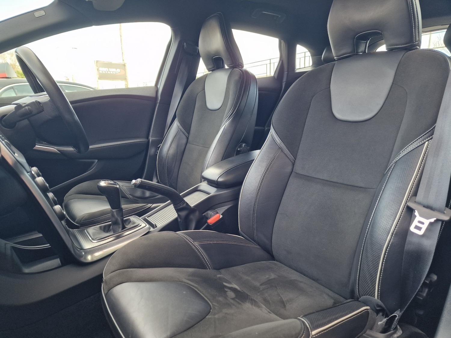 Used Volvo V40 2018 for sale - 78098529: Photo 19