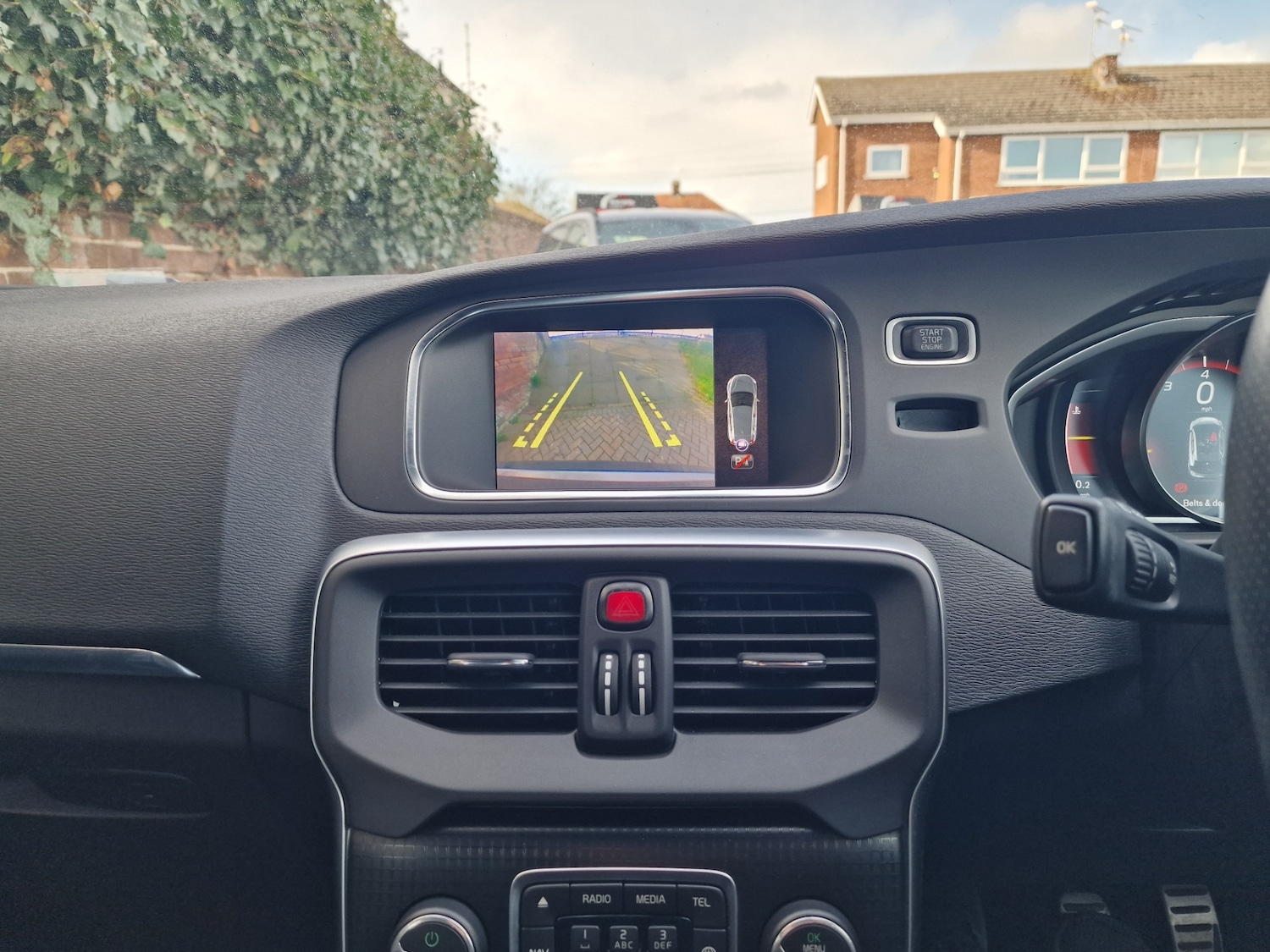 Used Volvo V40 2018 for sale - 78098529: Photo 24