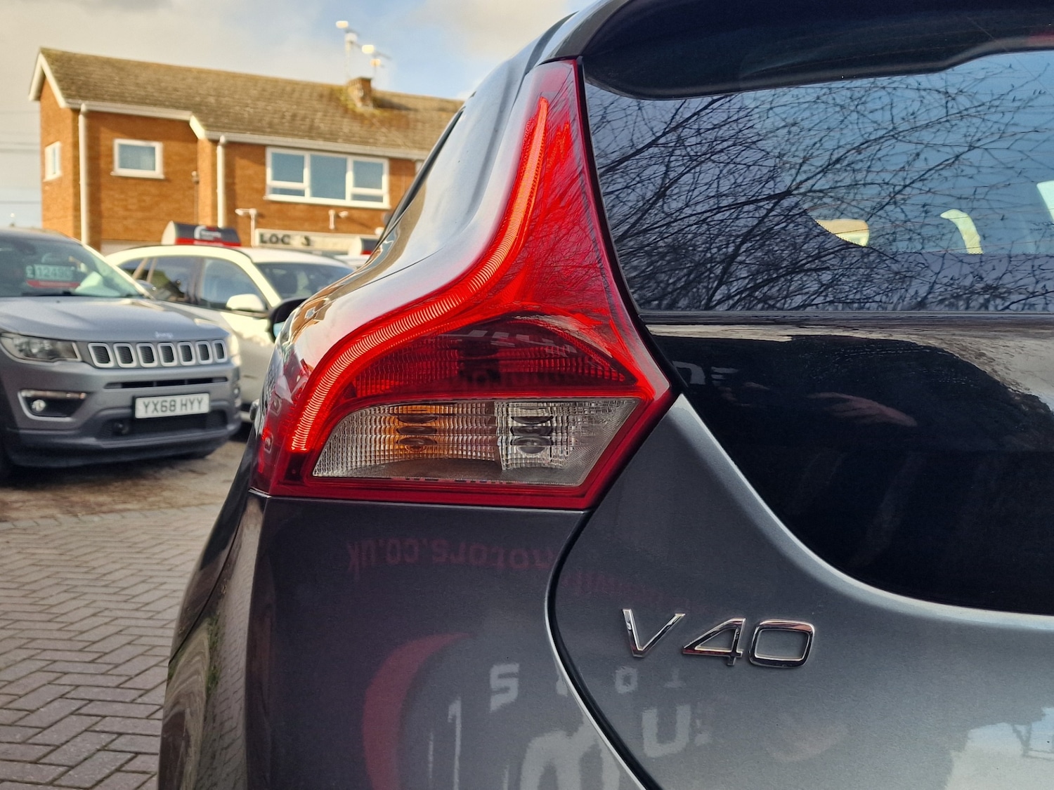 Used Volvo V40 2018 for sale - 78098529: Photo 27