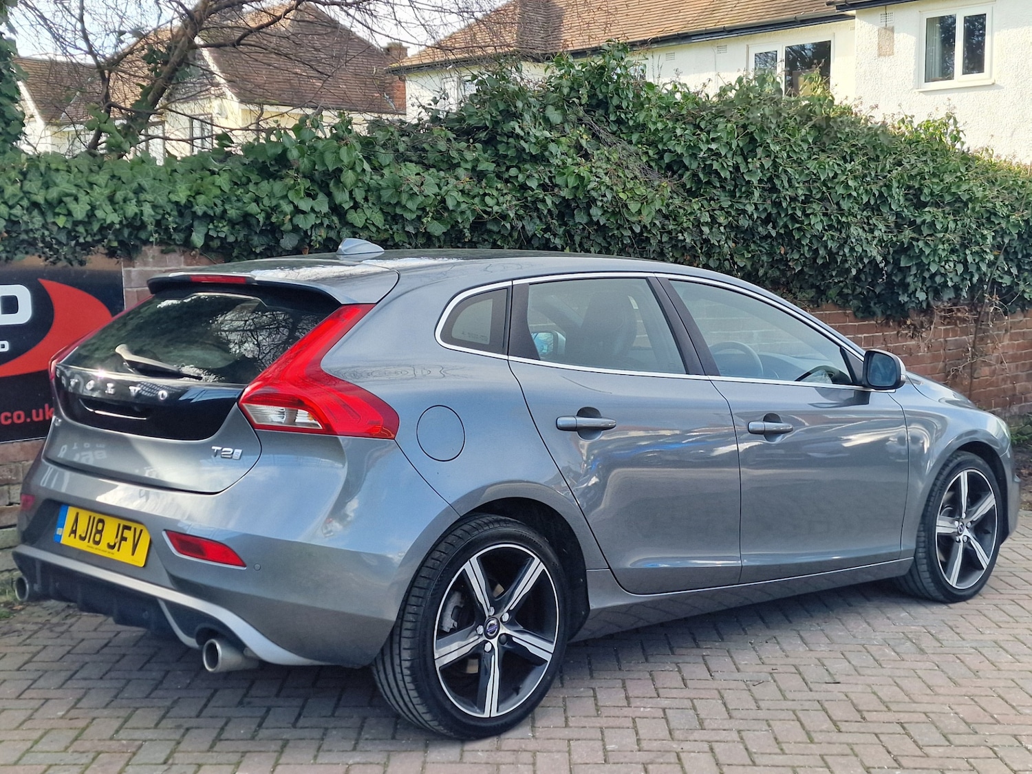 Used Volvo V40 2018 for sale - 78098529: Photo 7
