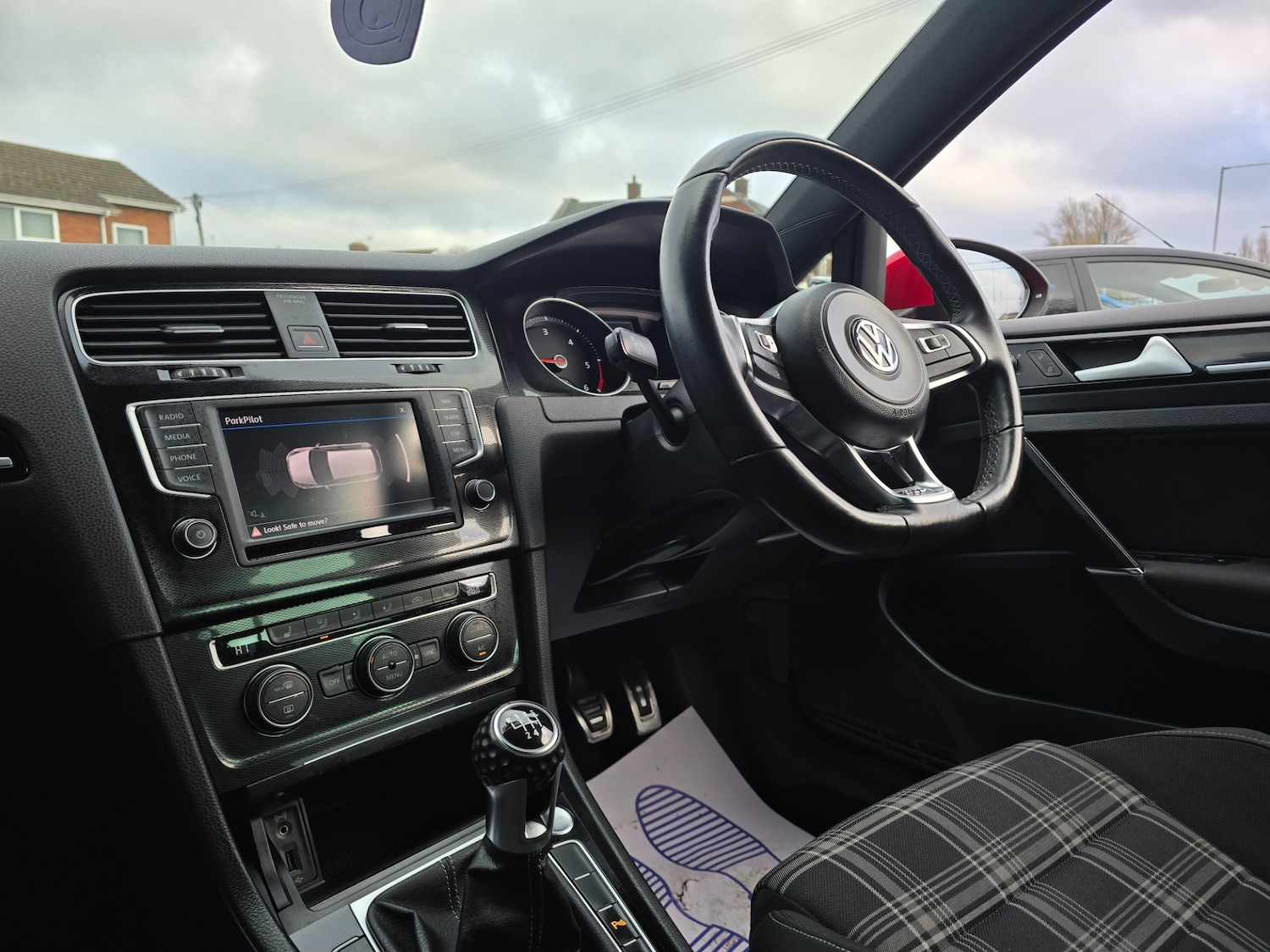 Used Volkswagen Golf 2017 for sale - 77240775: Photo 21