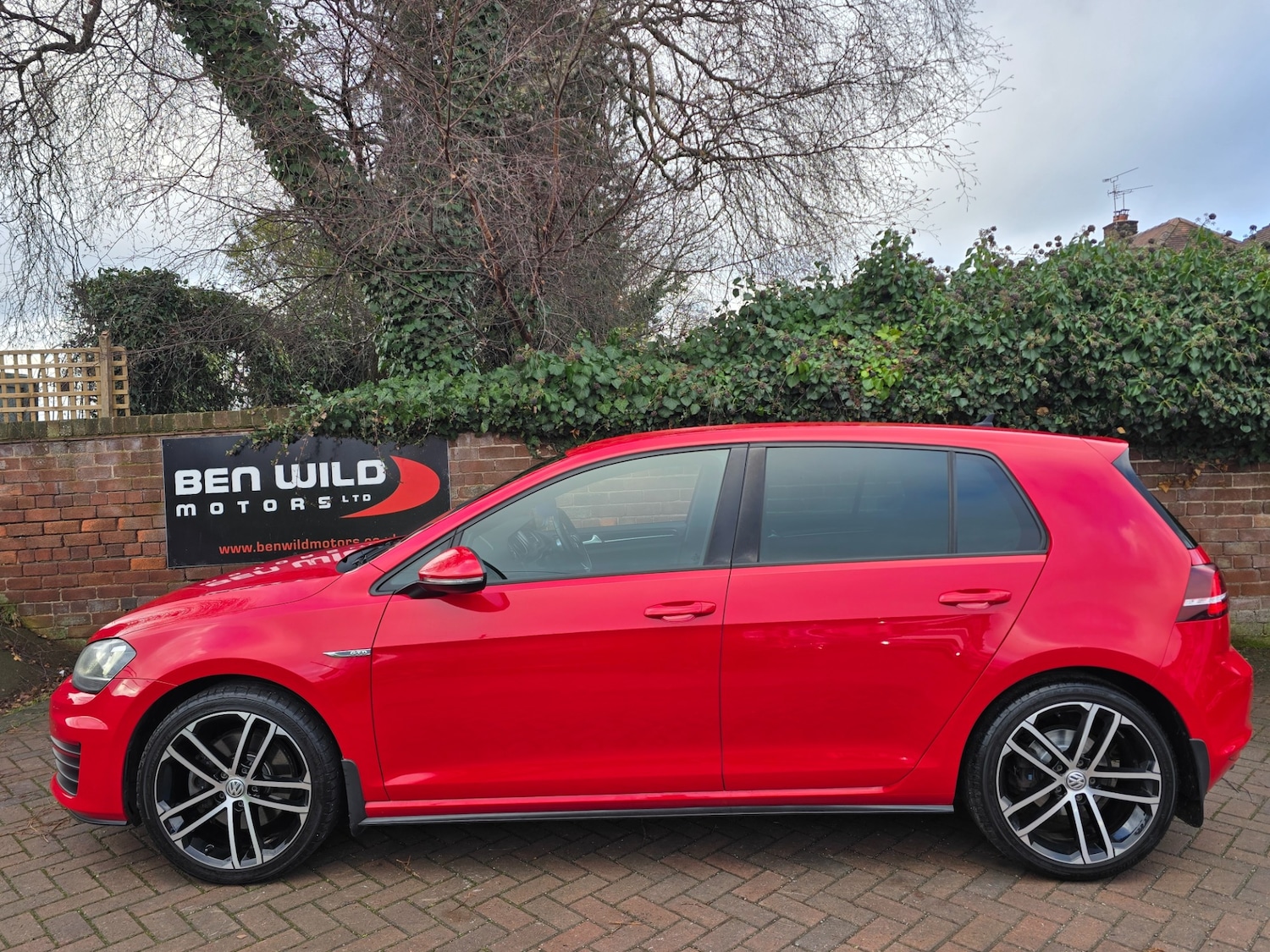 Used Volkswagen Golf 2017 for sale - 77240775: Photo 4