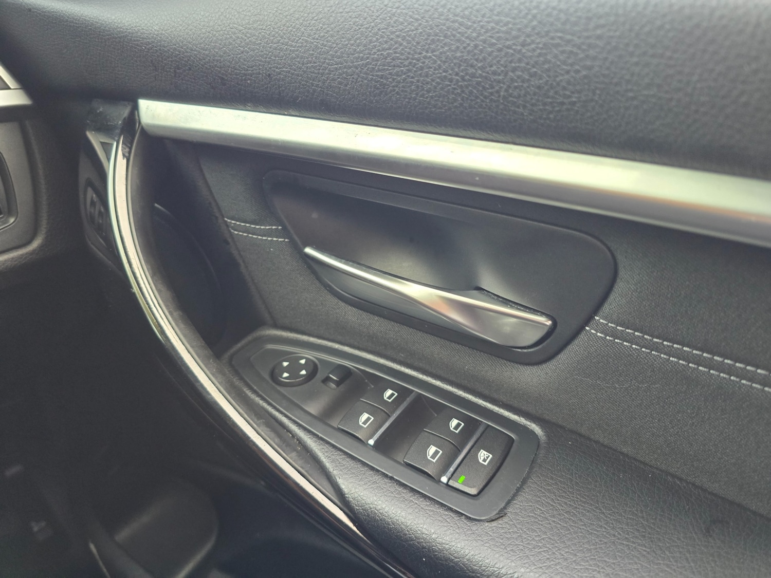 Used BMW 3 Series 2017 for sale - 76519494: Photo 32