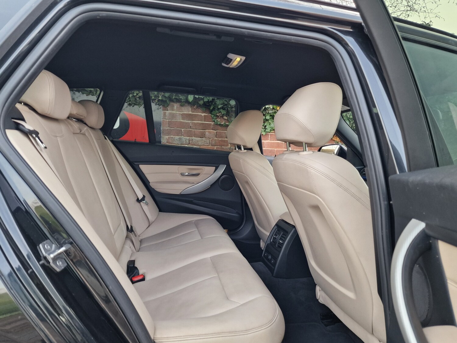 Used BMW 3 Series 2014 for sale - 77951646: Photo 15