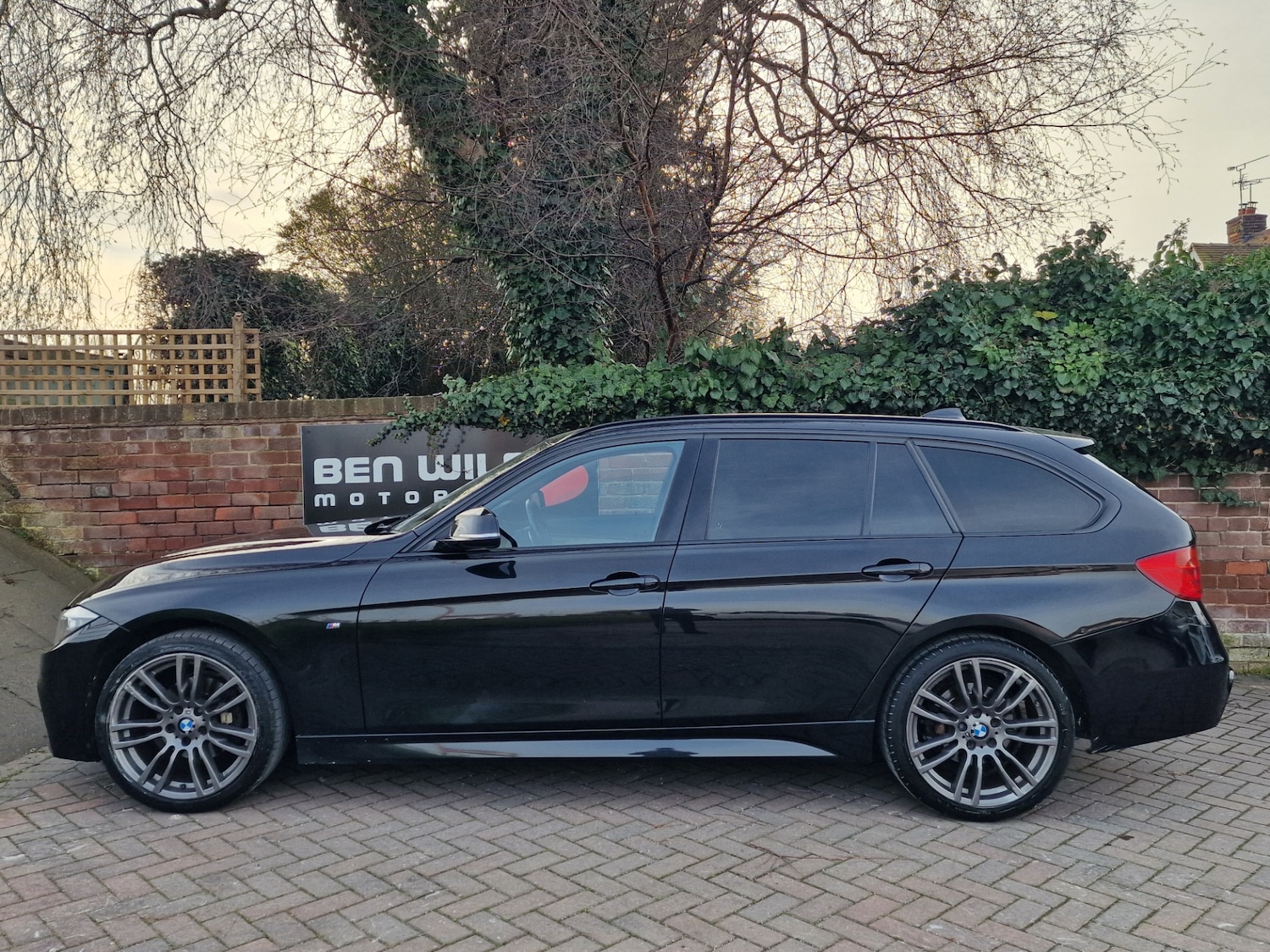 Used BMW 3 Series 2014 for sale - 77951646: Photo 2