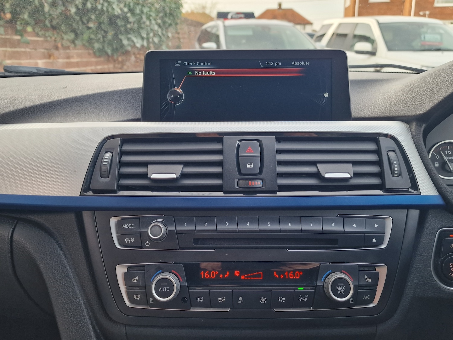 Used BMW 3 Series 2014 for sale - 77951646: Photo 28