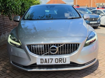 Used Volvo V40 2017 for sale - 78596671: Photo