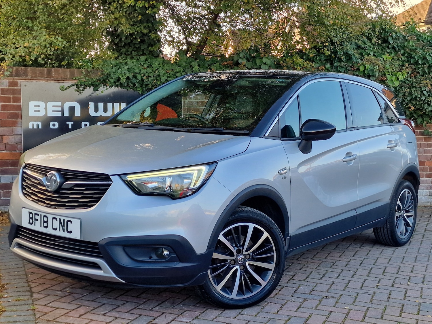 Used Vauxhall Crossland X 2018 for sale - 76425875: Photo 1