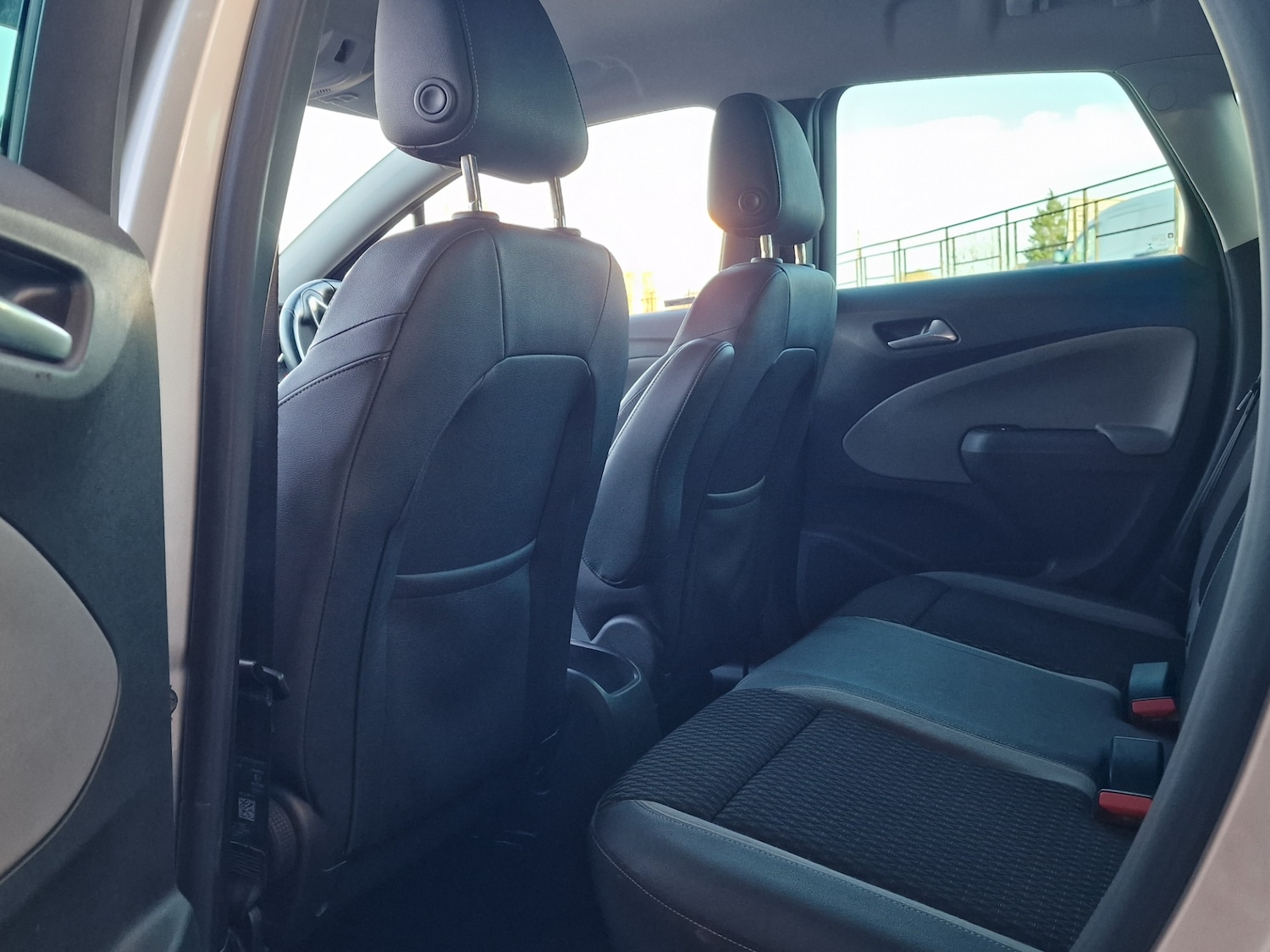 Used Vauxhall Crossland X 2018 for sale - 76425875: Photo 30