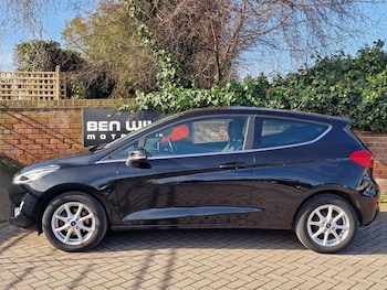Used Ford Fiesta 2018 for sale - 77733117: Photo