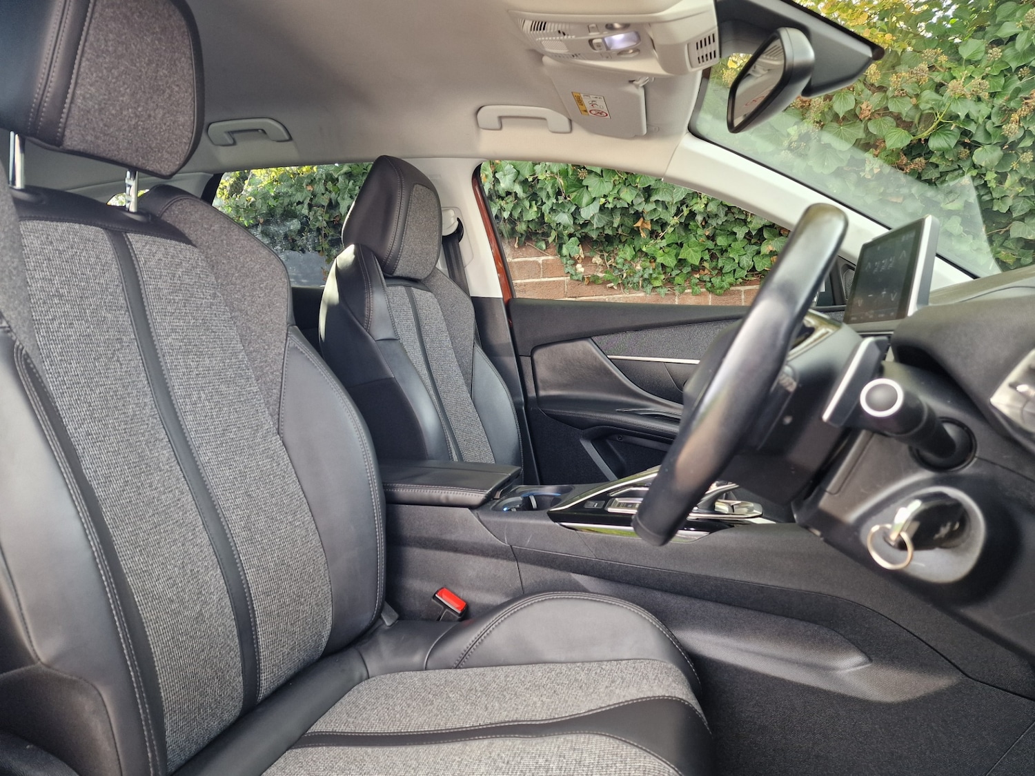 Used Peugeot 3008 2017 for sale - 76478243: Photo 10