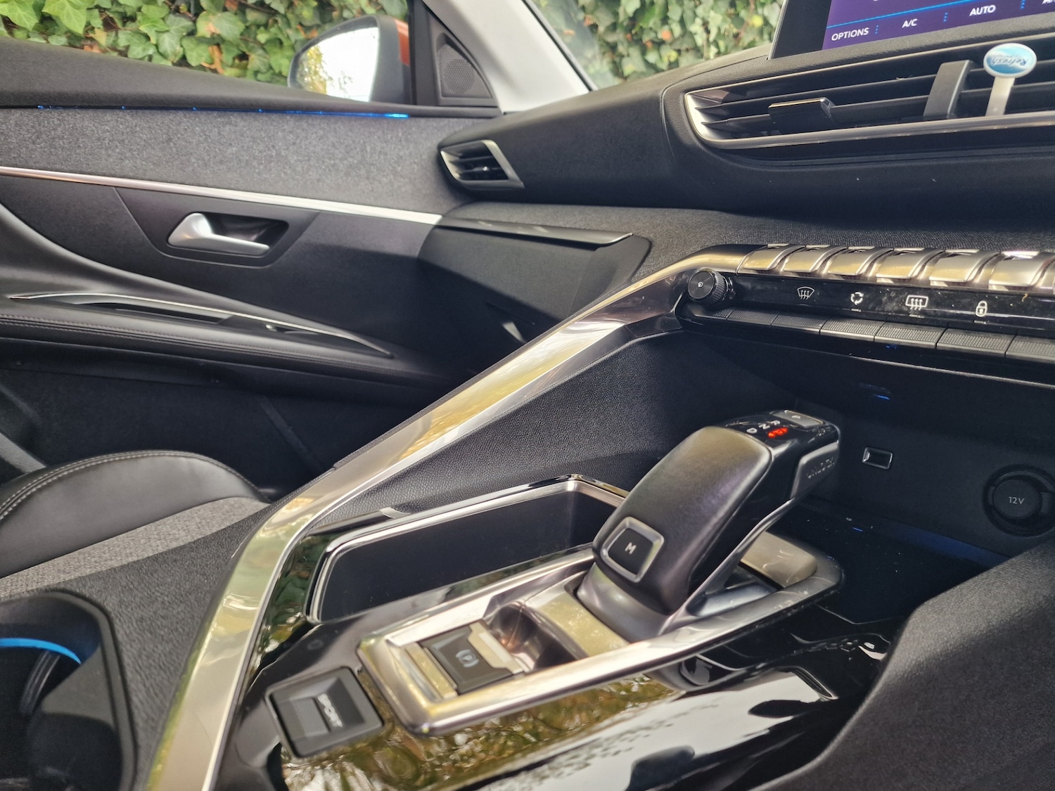 Used Peugeot 3008 2017 for sale - 76478243: Photo 12