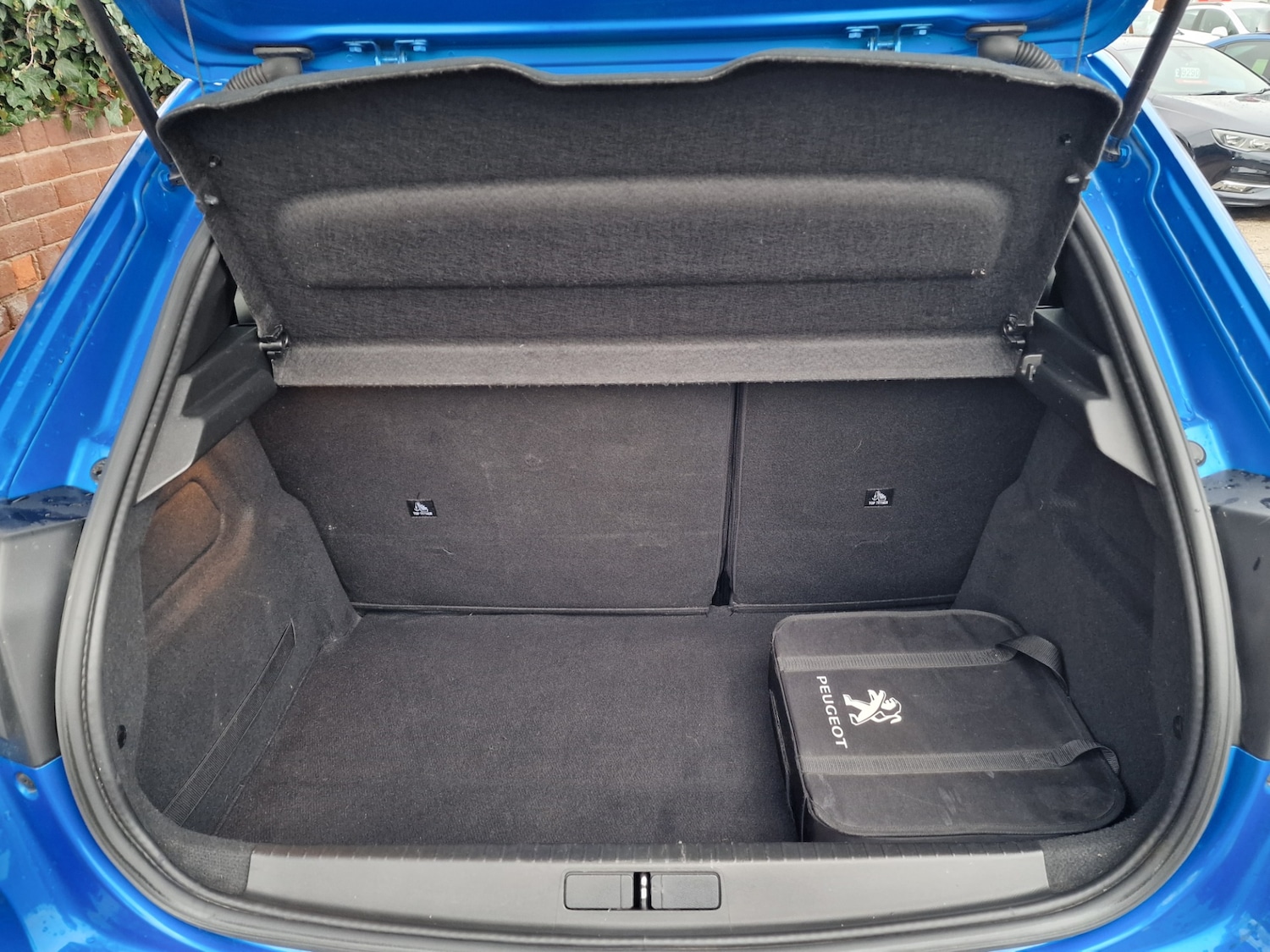 Used Peugeot 208 2021 for sale - 77034283: Photo 15