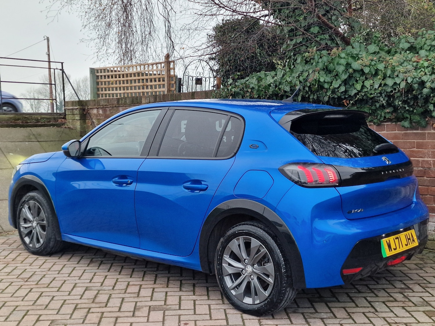 Used Peugeot 208 2021 for sale - 77034283: Photo 3